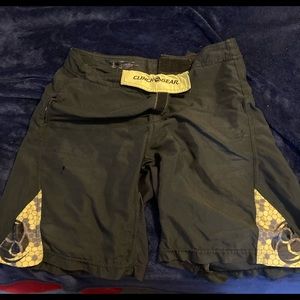 Clinch Gear athletic shorts - men’s 34 (M/L) bundle shorts and make an offer!!